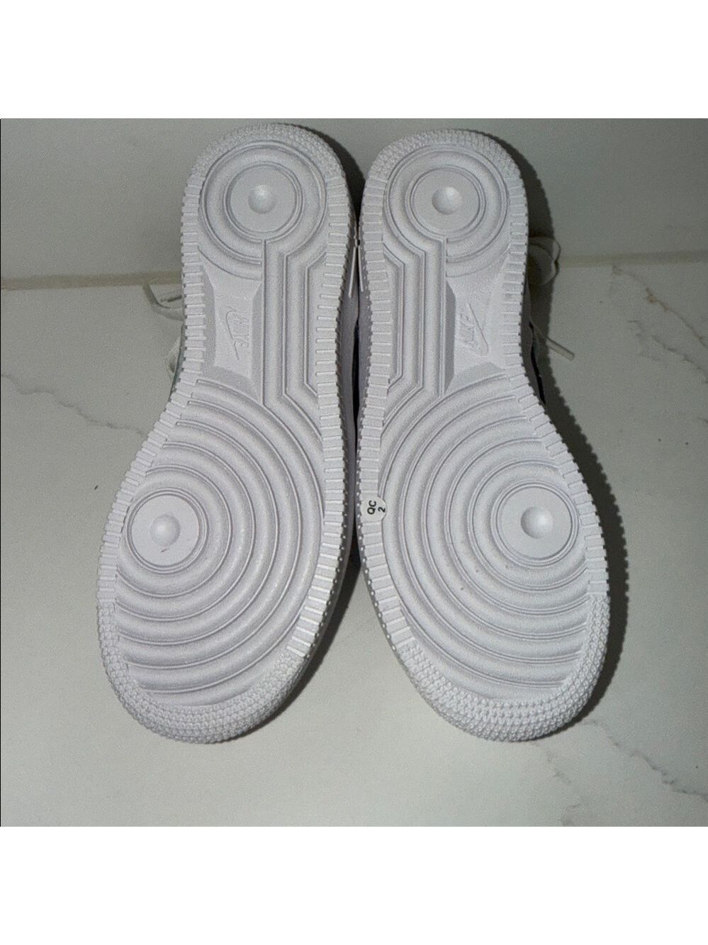 Nike Air Force 1 LE Gray Box - Picture 4 of 7